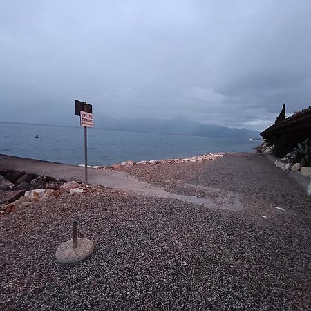 Bellavista Eremitaggio Apartman Torri del Benaco Kültér fotó